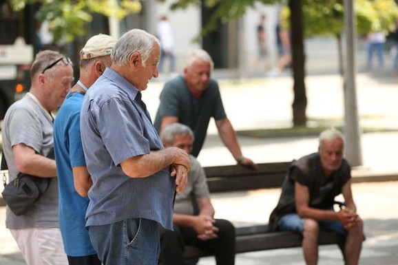 Da li može da se kupi radni staž za odlazak u penziju? Evo zašto vam propadaju uplaćeni doprinosi: Rešena dilema Srba