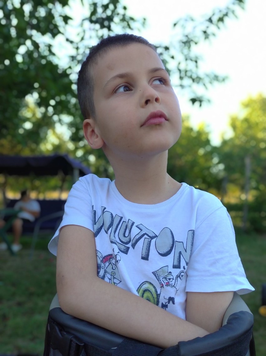 Operacija tumora na mozgu je jedino rešenje za Nikolinu bolest