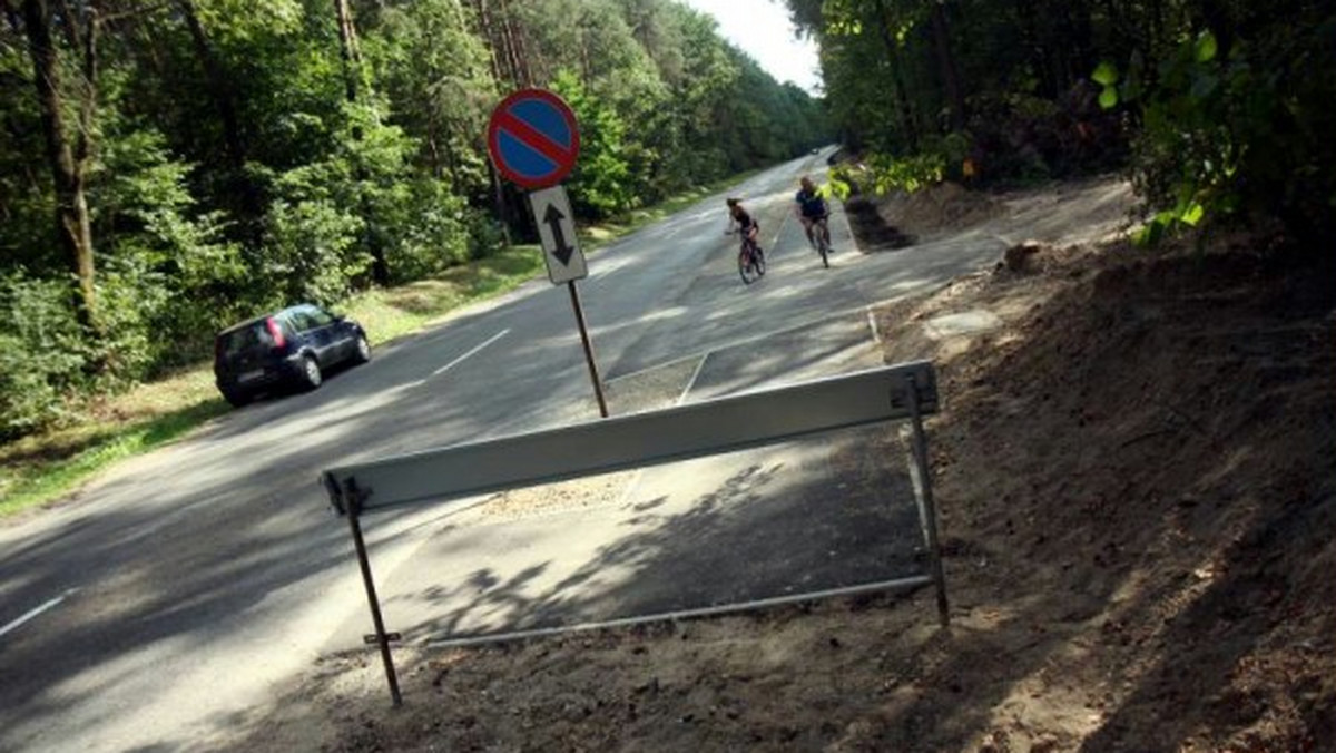 "MM Lublin": Dopiero w przyszłym roku miasto dokończy trasę rowerową wokół Zalewu Zemborzyckiego. Do domknięcia pierścienia brakuje kilometra. Czy nie można było zbudować go od razu?