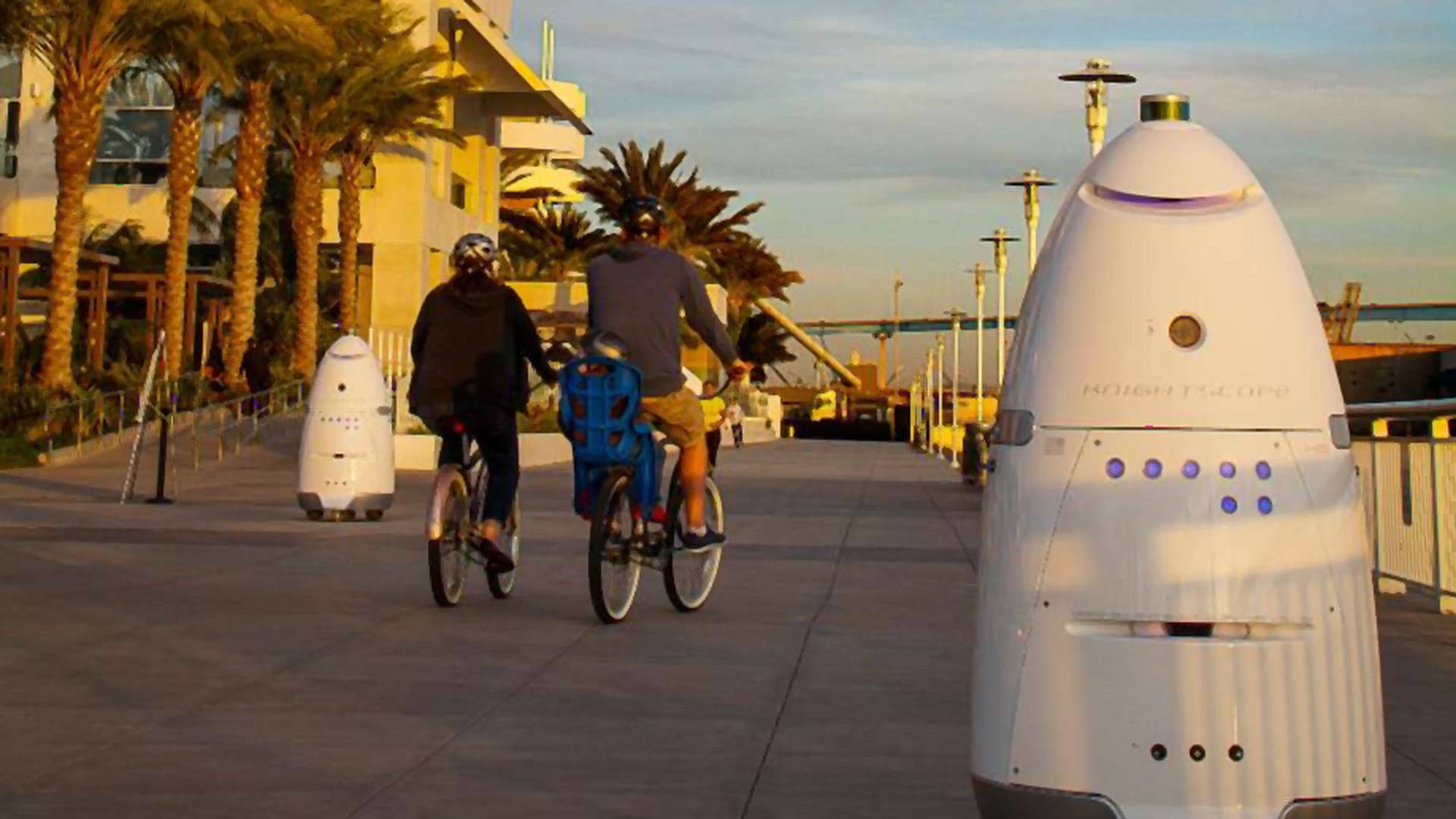 Roboty przeganiają bezdomnych i zwykłych przechodniów z ulic San Francisco