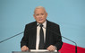 Pytanie do Jarosława Kaczyńskiego wywołało emocje na sali. "A że wrona tym razem ruda..."