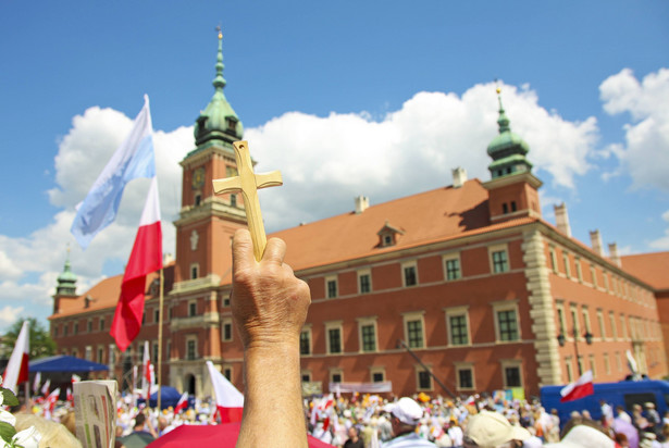 "Obudźcie się Polacy!" Manifestacja w obronie TV Trwam