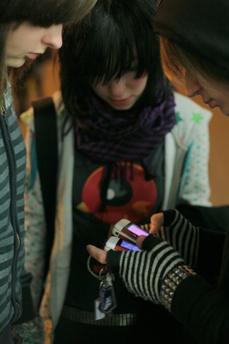 Emo to najmłodsza subkultura młodzieżowa, określana również kinder-punkiem