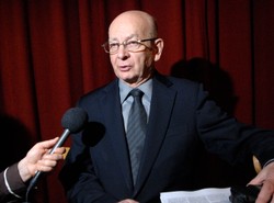 Kochanowski: Niech esbecy zapłacą ofiarom komunizmu