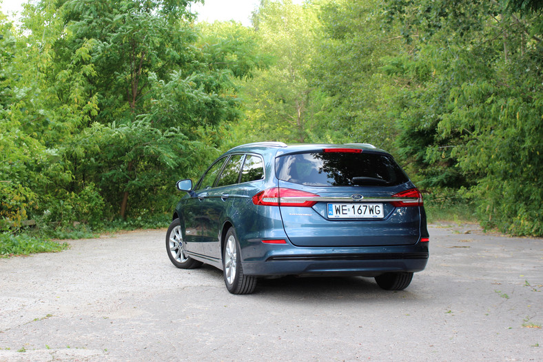 Ford Mondeo Hybrid kombi