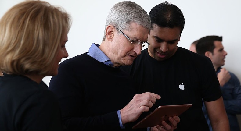 Tim Cook iPad