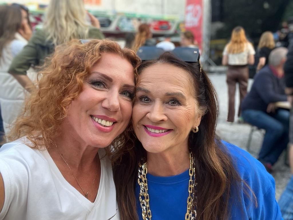 Herečky Gabika Dzuríková a Hana Gregorová.