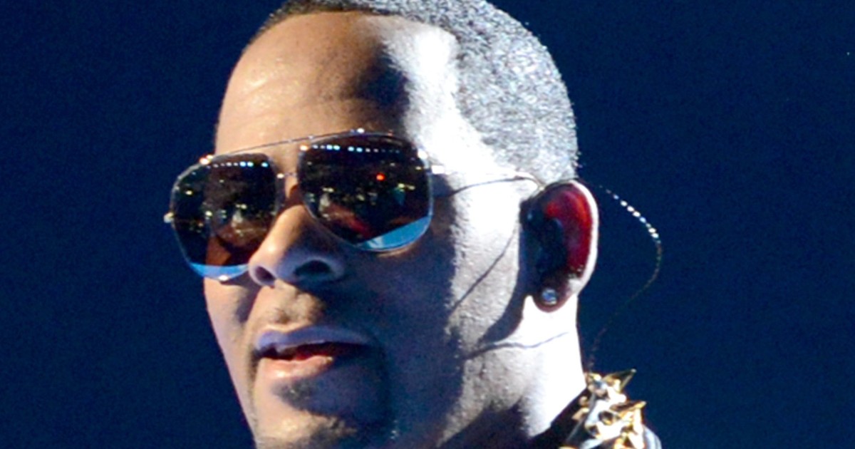 15 celebrities who have collaborated with R. Kelly and what they have ...