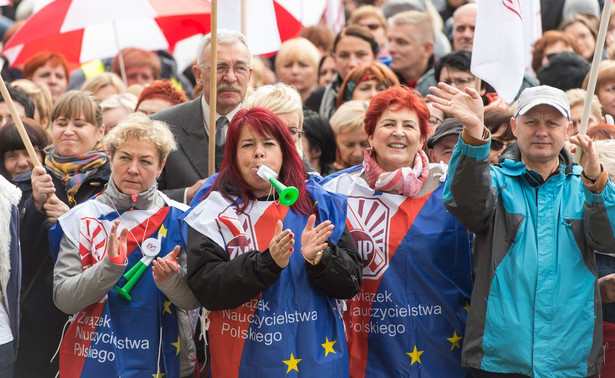 Pełzająca rewolucja w terenie. "Nigdy wcześniej nie mieliśmy do czynienia z tak brutalną polityką rządu"