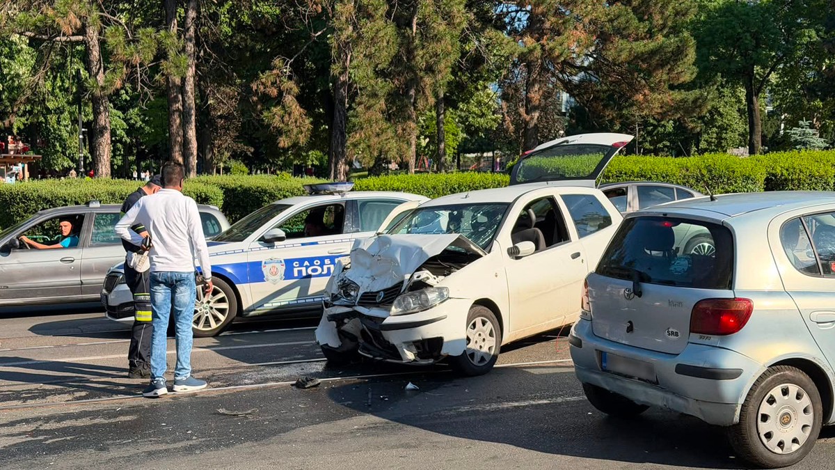 Saobraćajna nesreća kod Pravnog fakulteta