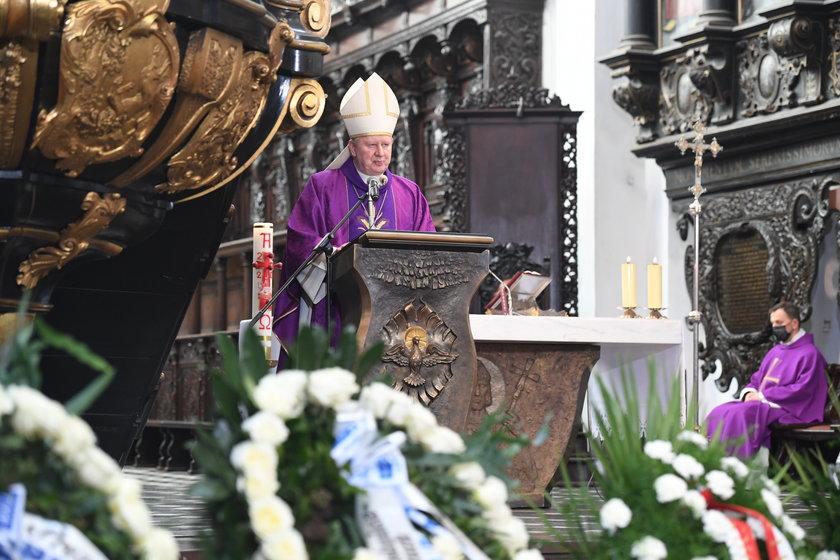 Mszę odprawił biskup pomocniczy Wiesław Szlachetka