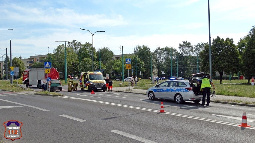 Potrącenie rowerzystki na przejściu dla pieszych - 28.06.2022 - autor: 112tychy.pl