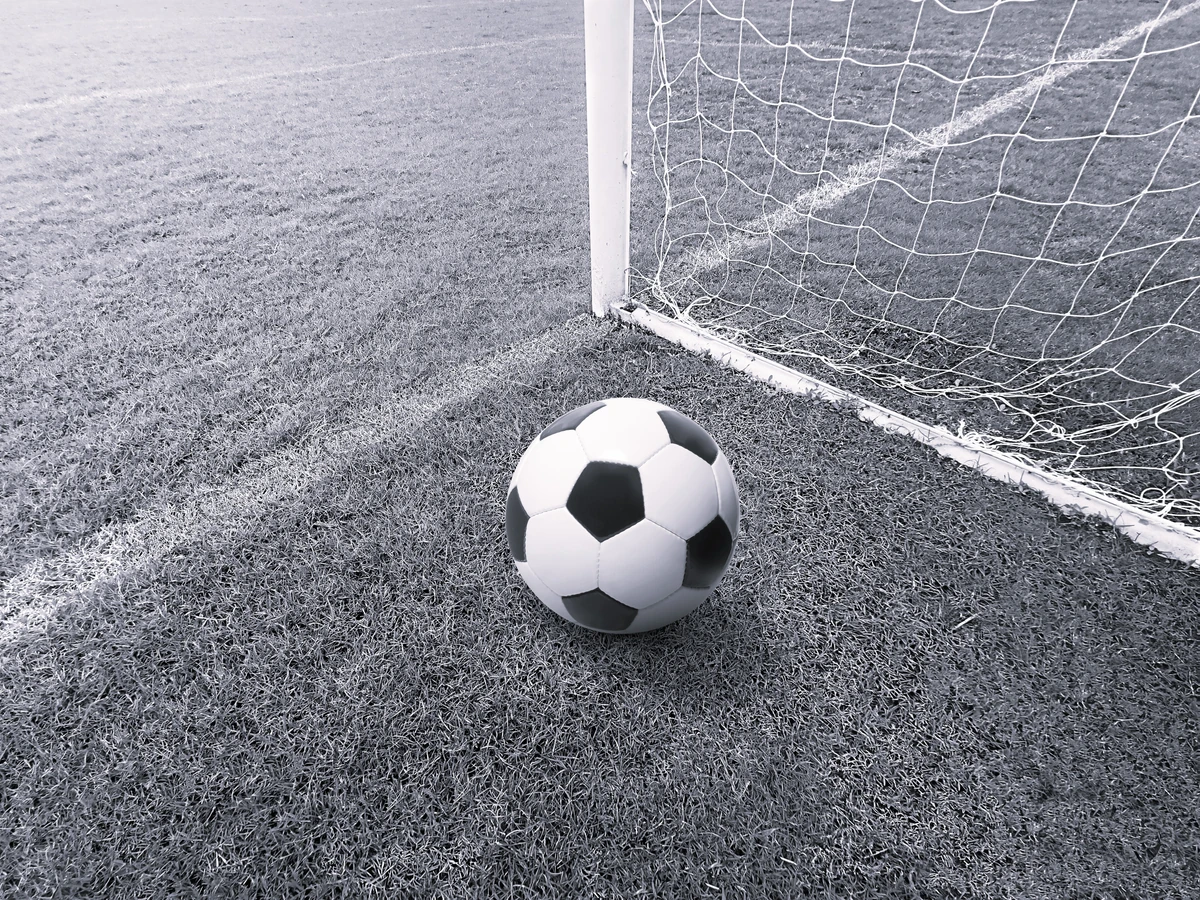 Mecz Legia dzisiaj - transmisja na żywo 26.02.2025. O której godzinie mecz Legia Warszawa – Jagiellonia Białystok? Gdzie w TV transmisja online?