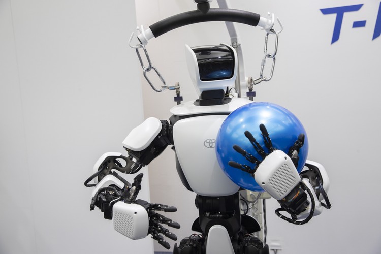 Humanoidalny robot T-HR3