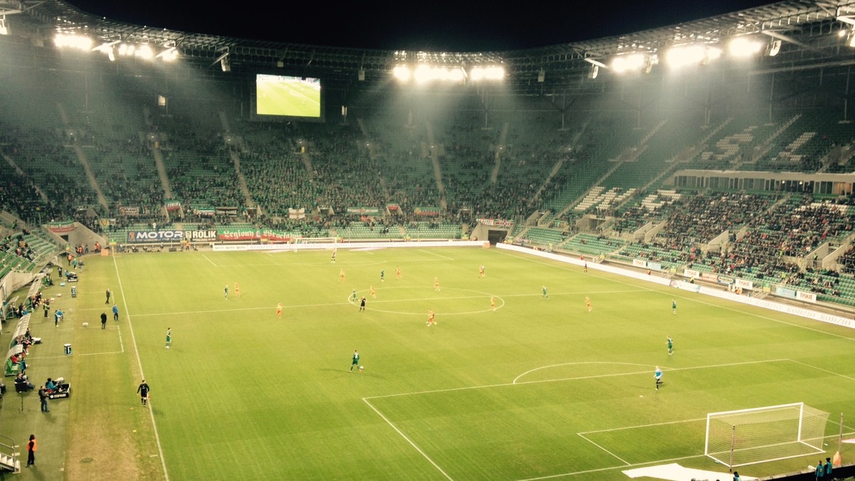 Krzysztof Hołub nie jest już prezesem piłkarskiego Śląska Wrocław. Jego miejsce zajął Michał Bobowiec, dotychczasowy wiceprezes stadionowej spółki, który jest także sejmikowym radnym.