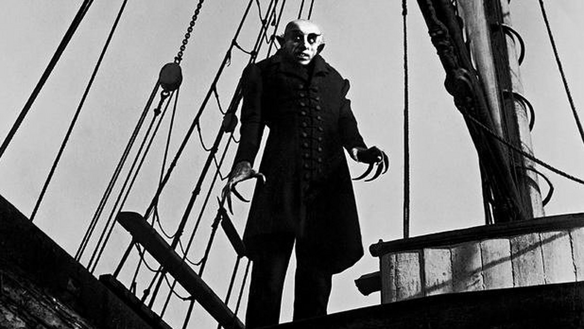 Głowa legendarnego reżysera Friedricha Wilhelma Murnaua, twórcy "Nosferatu - symfonii grozy", zniknęła z jego grobu w Niemczech. Niewykluczone, że została skradziona w celach okultystycznych.