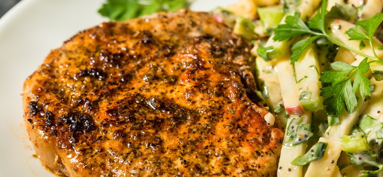 Pyszny obiad na sobotę. Podajemy przepis, Ty gotujesz. Pieczony przekładaniec z szynki