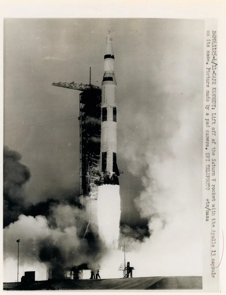 Start Apollo 13 (fot. Swann Galleries)