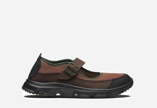 Dobj el mindent: megérkezett a Mary Jane sneaker, és nem véletlenül hódította meg a 2025-ös cipő trendeket
