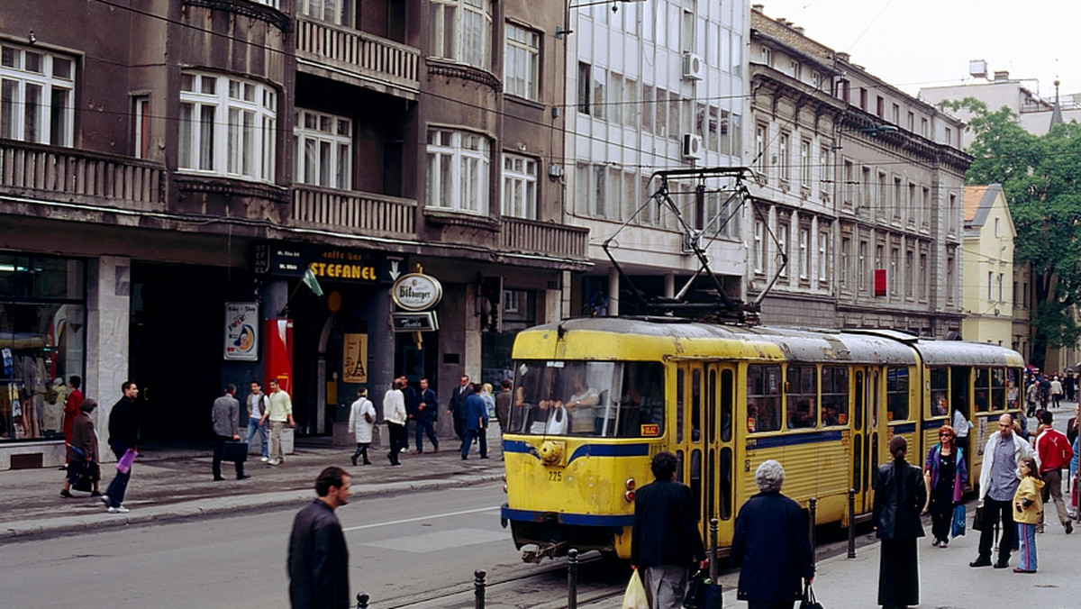 Po dwóch dniach strajku transportu publicznego, który sparaliżował stolicę Bośni i Hercegowiny, Sarajewo, sytuacja w tym mieście wraca w czwartek rano do normy. Strajkujący od wtorku protestowali przeciwko opóźnieniom w wypłatach świadczeń.