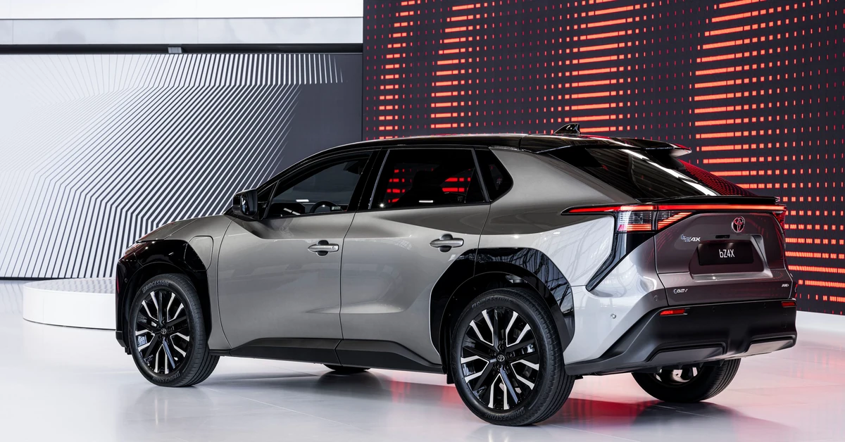 Nowa Toyota już w Polsce. Oto japońska rakieta dla dużej rodziny. Ile kosztuje?