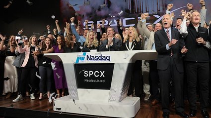 SpaceX debiutuje na giełdzie. Kosmiczna spółka Elona Muska wystartowała 