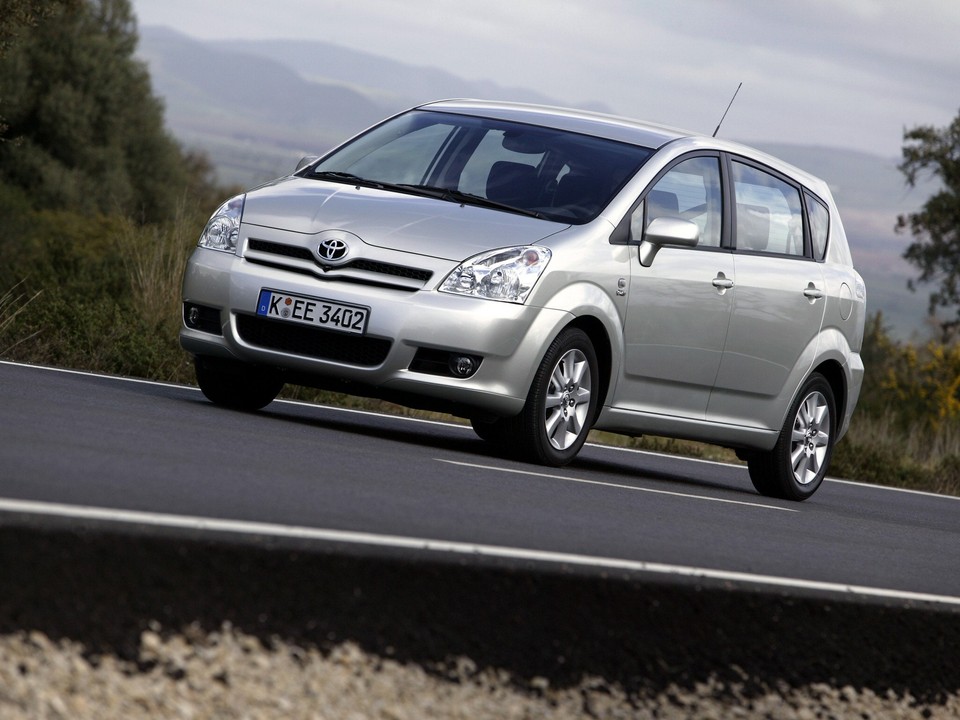 Toyota corolla verso ii