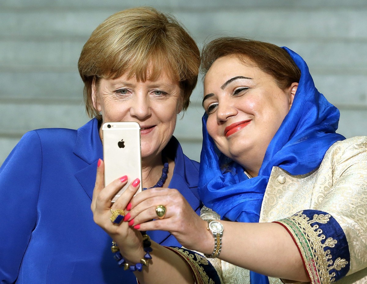 Angela Merkel i Afganka Schukria Barakzai
