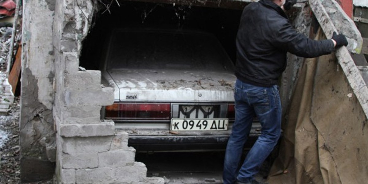 Odrestaurował auto zamurowane w garażu