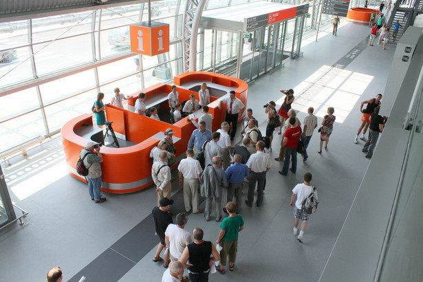 Z portu lotniczego w Modlinie można obecnie polecieć do 21 miast europejskich.