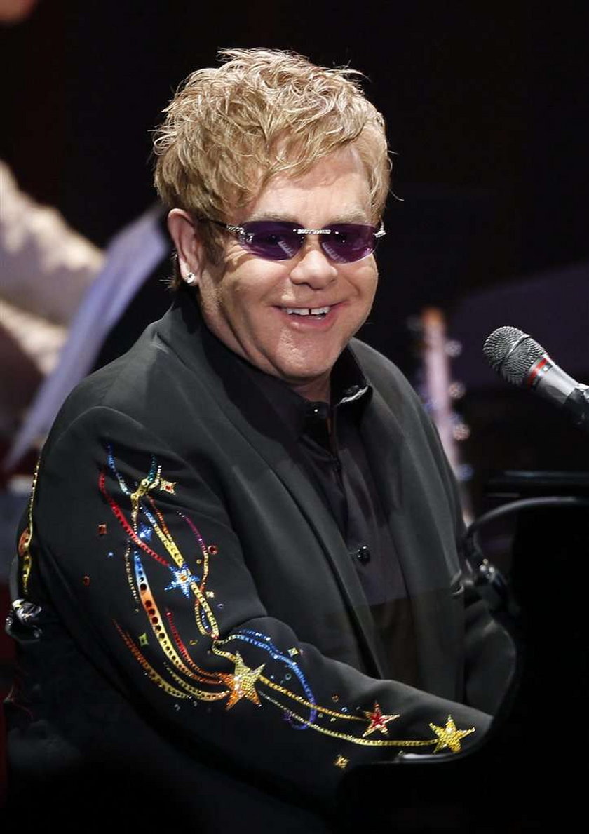 Elton John wybrał chrzestne dla synka