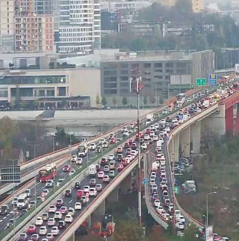 Most Gazela oko 16 časova