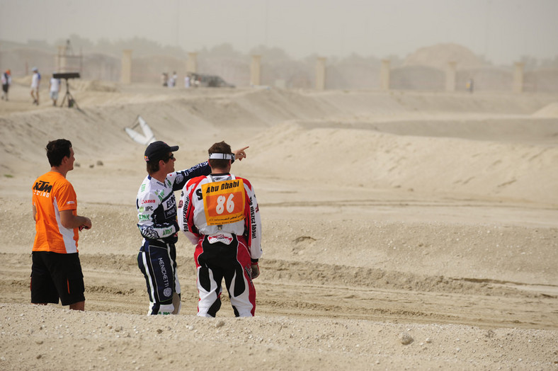 Abu Dhabi Desert Challenge 2010: Rafał Sonik 10. w prologu