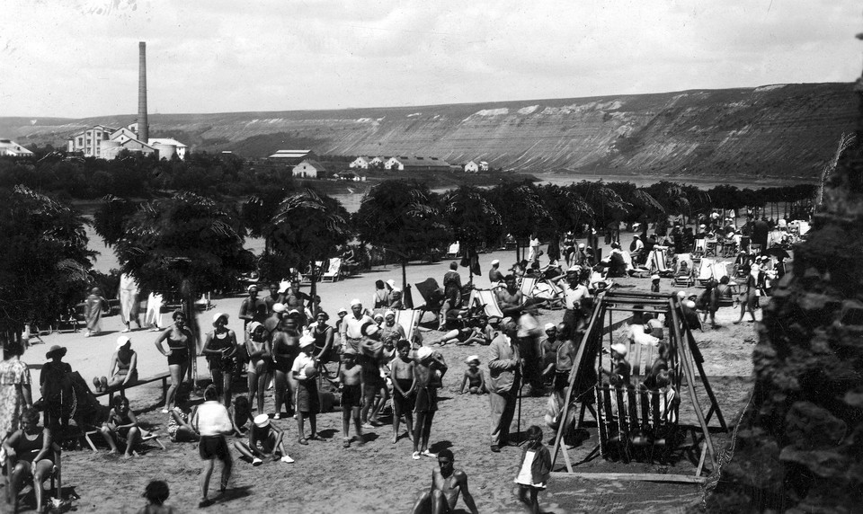 Zaleszczyki - kurort II Rzeczypospolitej nad Dniestrem