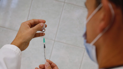 Ez a koronavírus elleni leghatékonyabb vakcina: itt a teljes lista az itthoni oltóanyagokról – És Ön mit kapott?