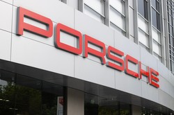Zamiast sportowych aut – drony i czołgi? Porsche inwestuje w przemysł zbrojeniowy