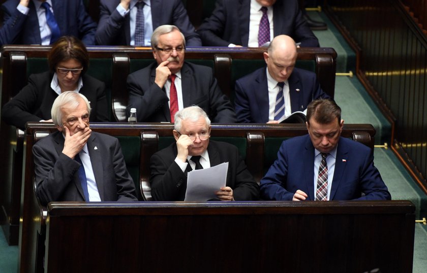 Najnowszy sondaż. PiS mocno w dół. Co na to Kaczyński?