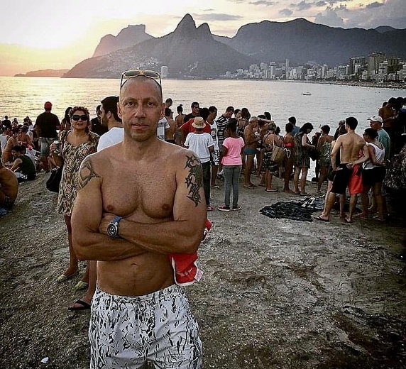 Karnawał to święto tolerancji, autor i zachód słońca w Rio