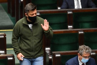 Do pracy w szpitalu na Stadionie Narodowym potrzebnych jest 500 osób. Zgłosiło się 160