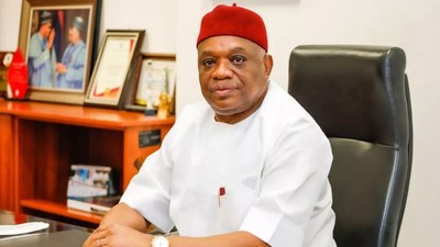Orji Uzor Kalu pledged his support and loyalty to the leadership of Godswil Akpabio [Premium Times]