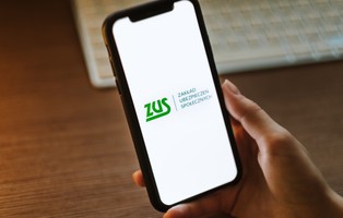 Można wnioskować o postojowe i zwolnienia z ZUS. Od dziś obowiązuje tarcza branżowa