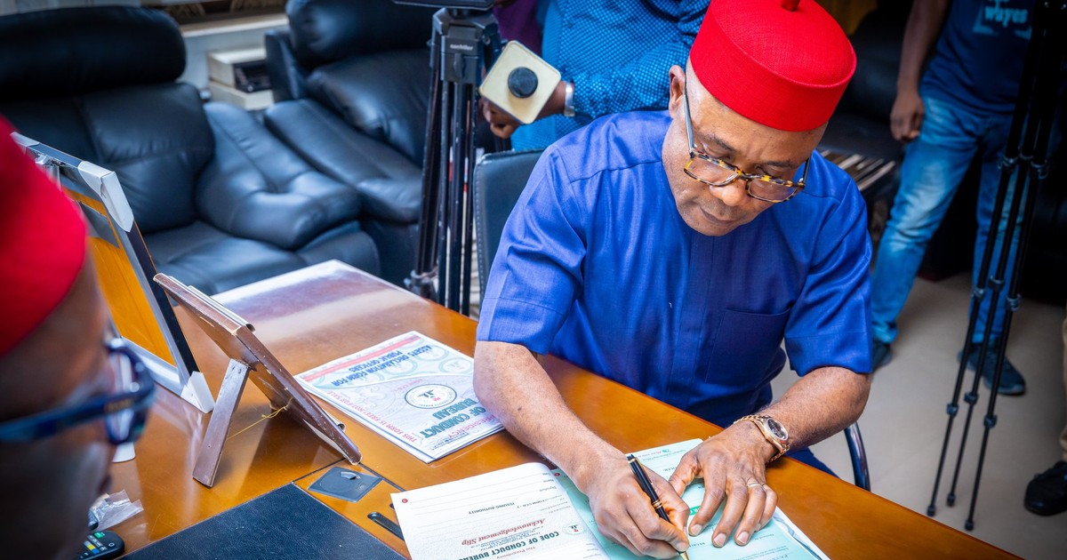 Mbah's govt partners NDE to train 40,000 unemployed Enugu youths - Vimarsana News