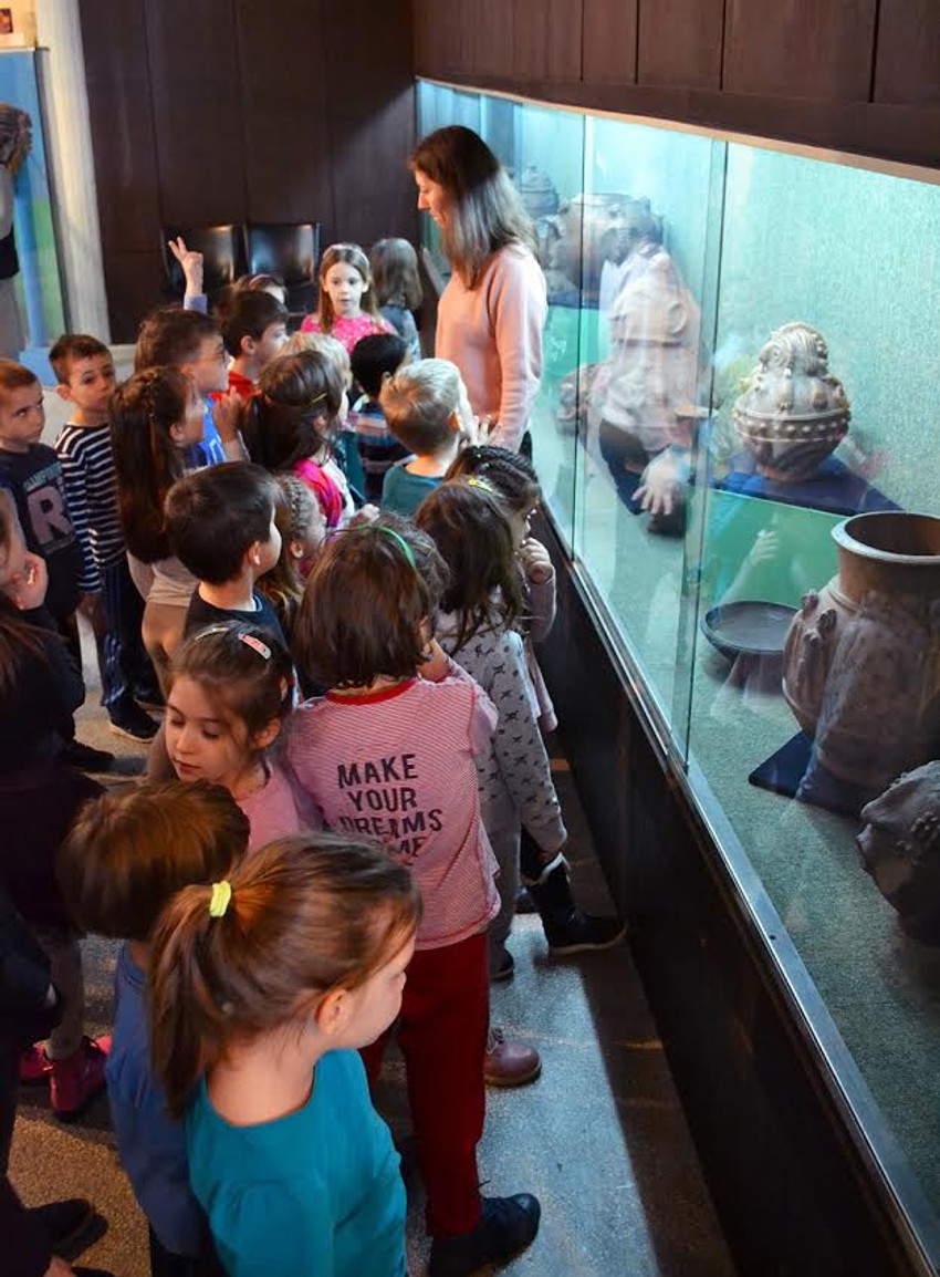 Mališani su zajedno sa kustosima otvorili konkurs