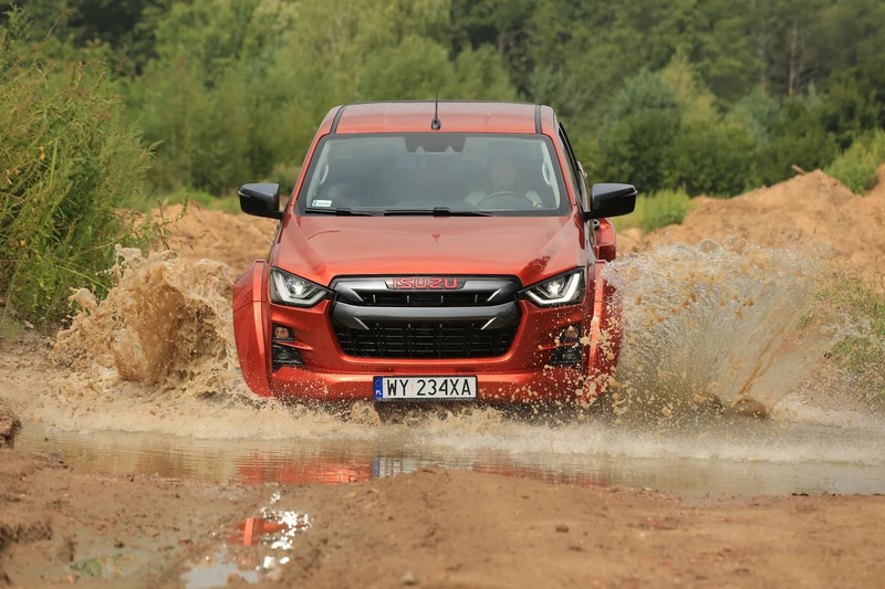 Isuzu D-Max Arctic Truck AT 35 (2022 r., 3. generacja)