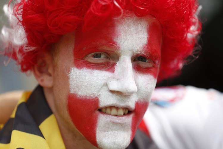 'Gang Albanii' na trybunach stworzył 'piekło', ale na Szwajcarów to nie wystarczyło