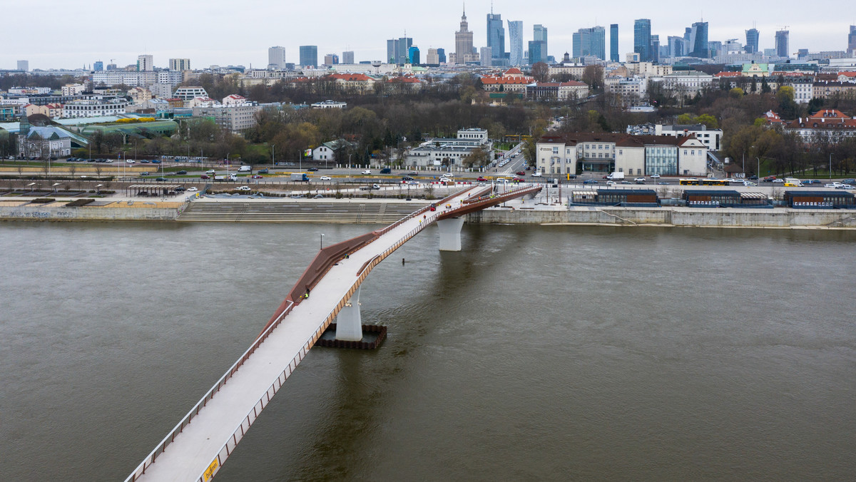 Nowy most pieszo-rowerowy przez Wisłę w Warszawie