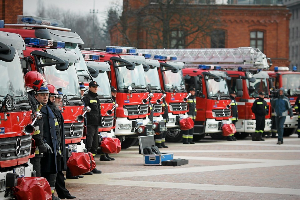  UROCZYSTE PRZEKAZANIE WOZOW BOJOWYCH STRAZY POZARNEJ ŁÓDŹ