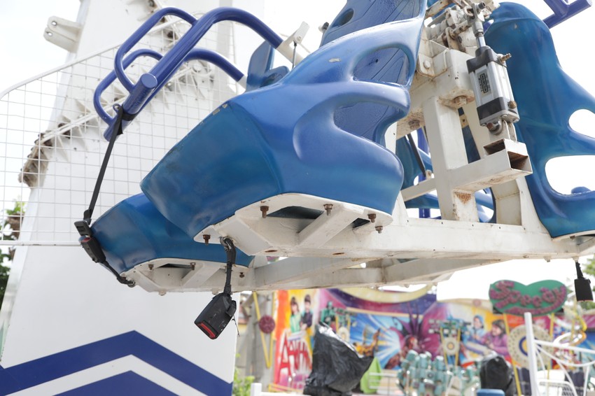 Sprava u luna parku u Inđiji sa koje je devojčica pala