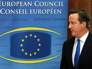 David Cameron z flagą UE