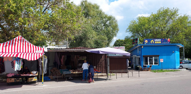 Budka z kebabem na białostockim bazarze